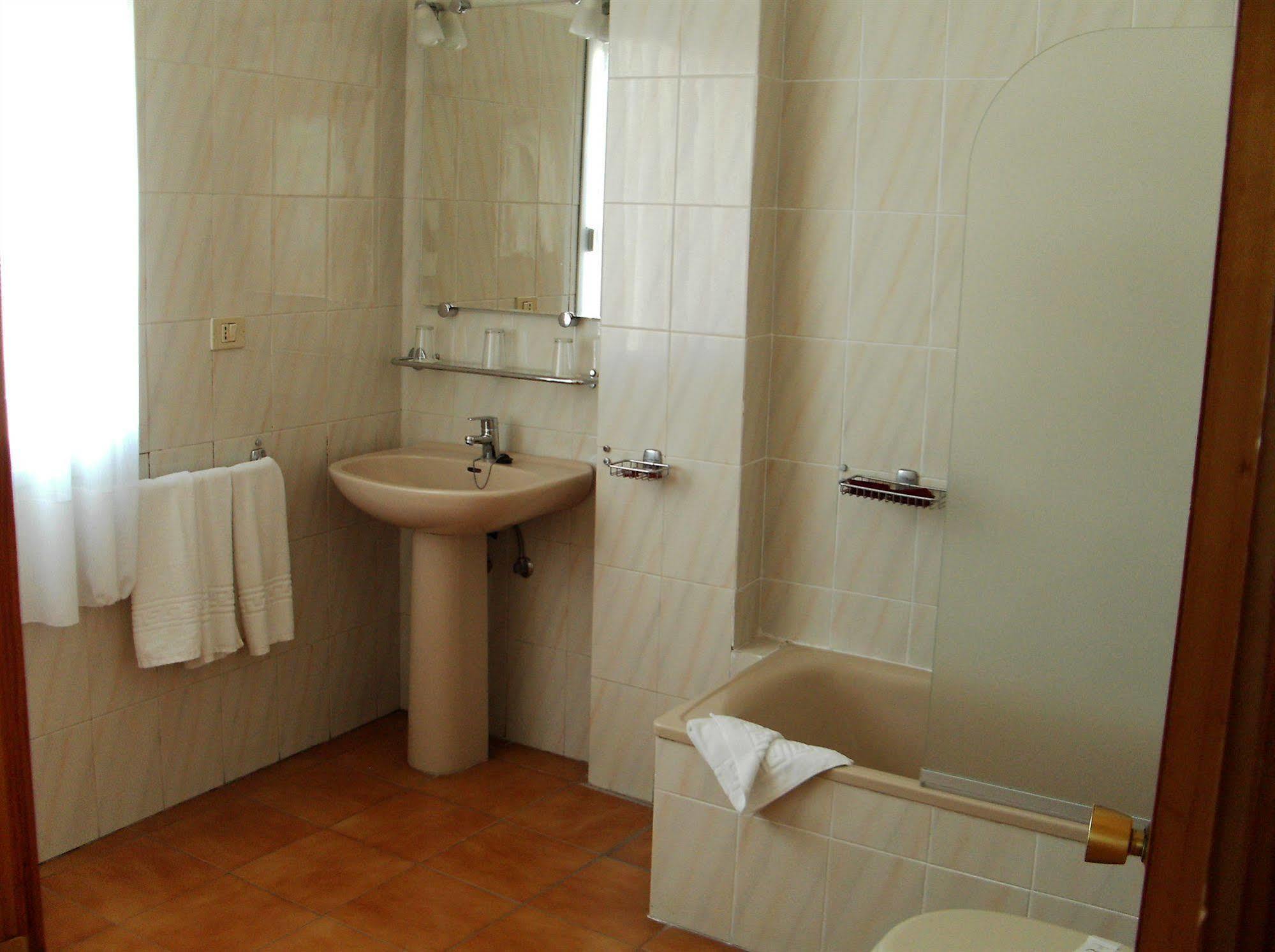 Hotel Ucanca Сан-Исидро Экстерьер фото